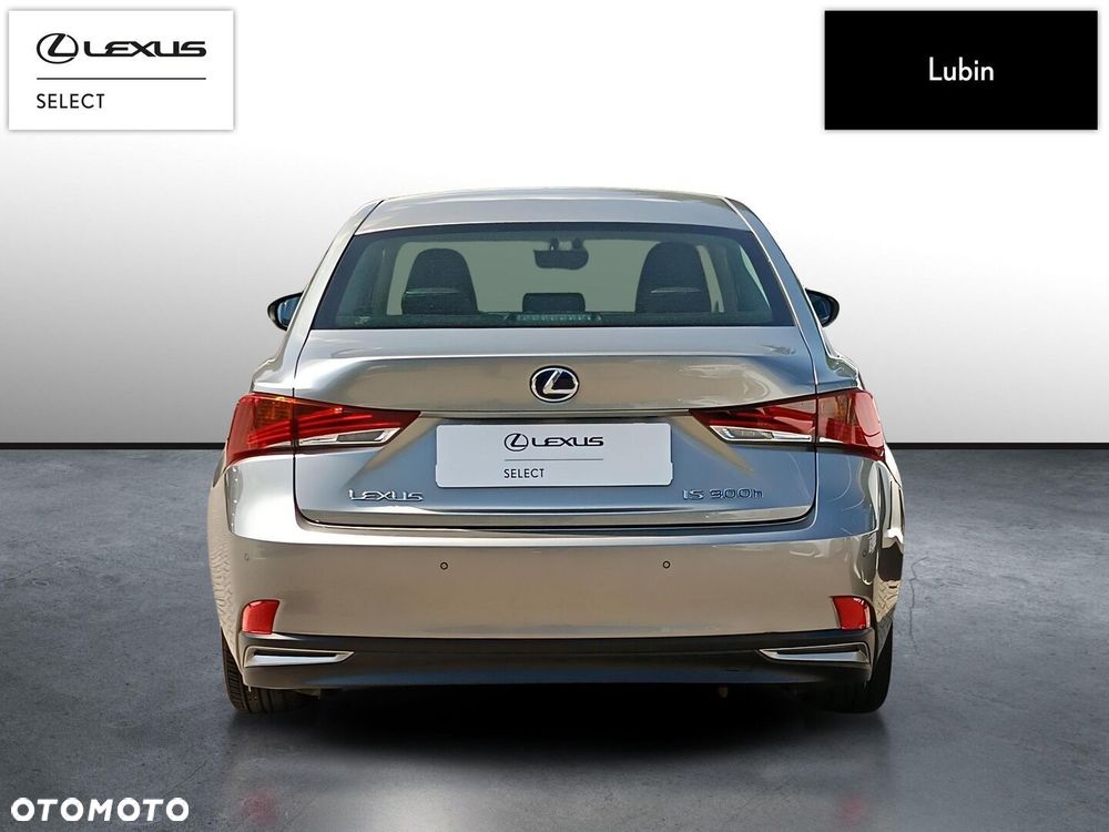 Lexus IS - 5