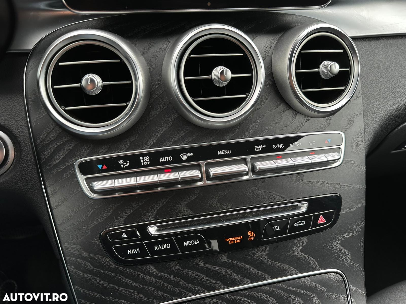 Mercedes-Benz GLC 250 d 4Matic 9G-TRONIC Exclusive - 29