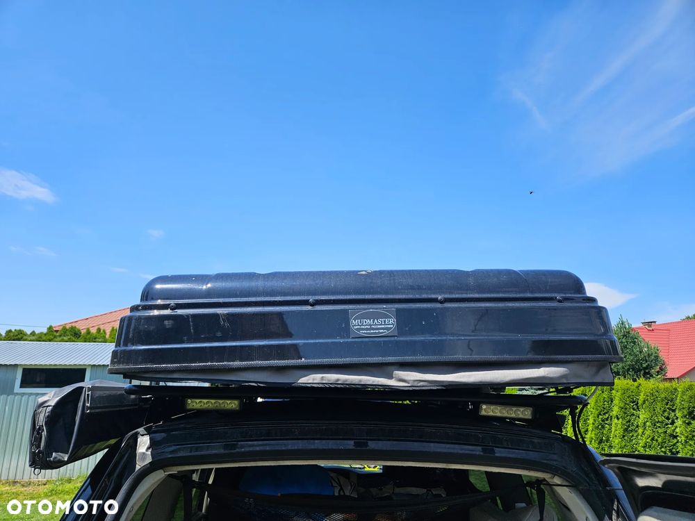 Mitsubishi Pajero - 31