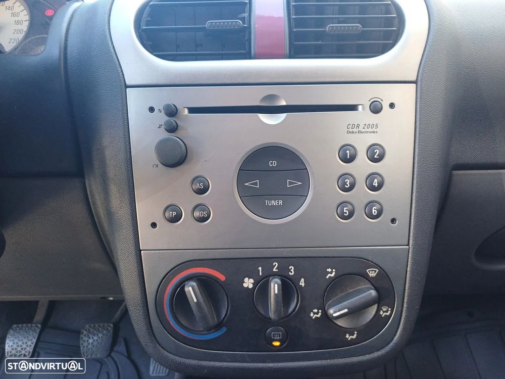Opel Corsa 1.2 16V Confort - 25