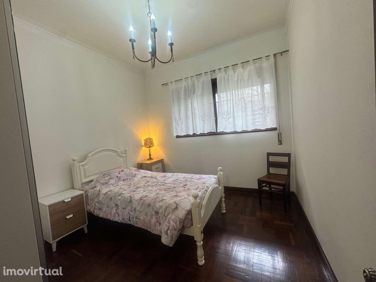 Andar Moradia T2 Mobilado e Equipado | Av. Antunes Guimarães | Terraço - Grande imagem: 5/23