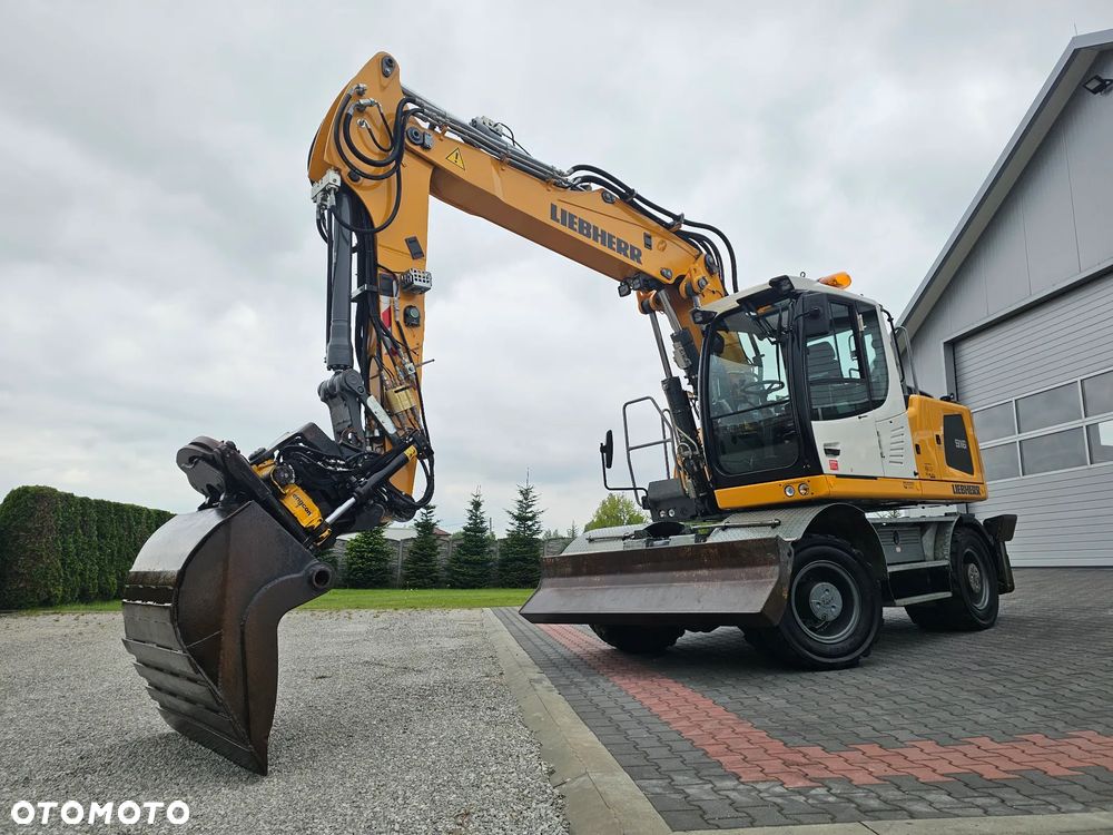 Liebherr A 916 - 1