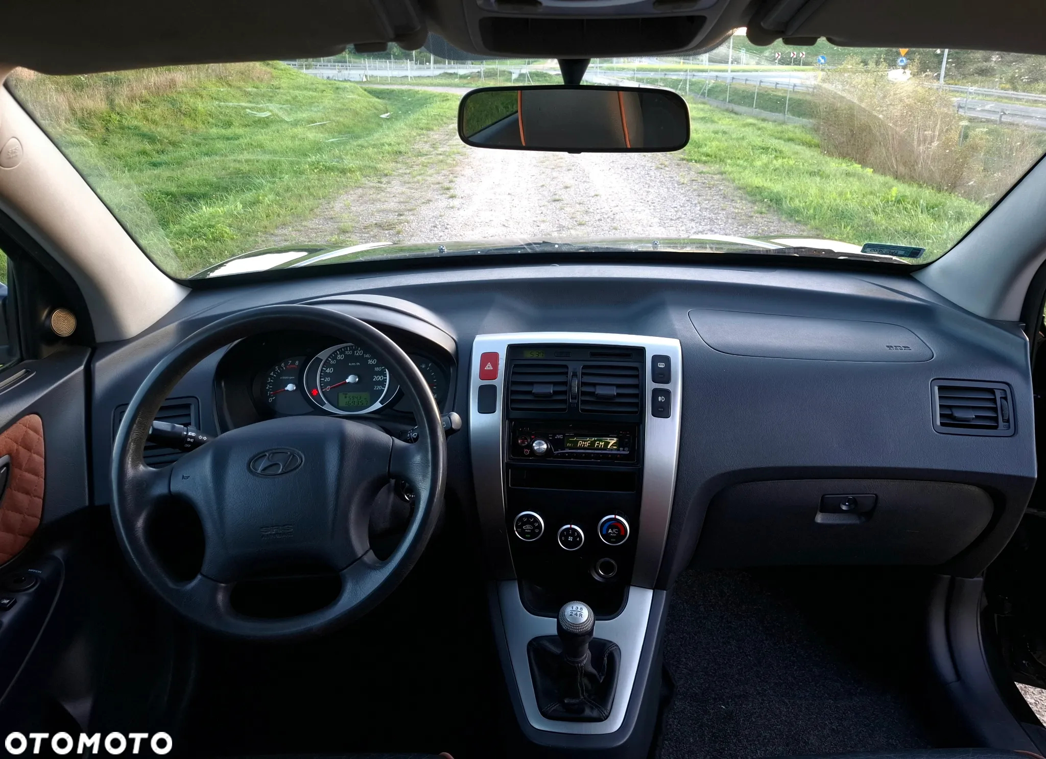 Hyundai Tucson 2.0 2WD GLS - 17