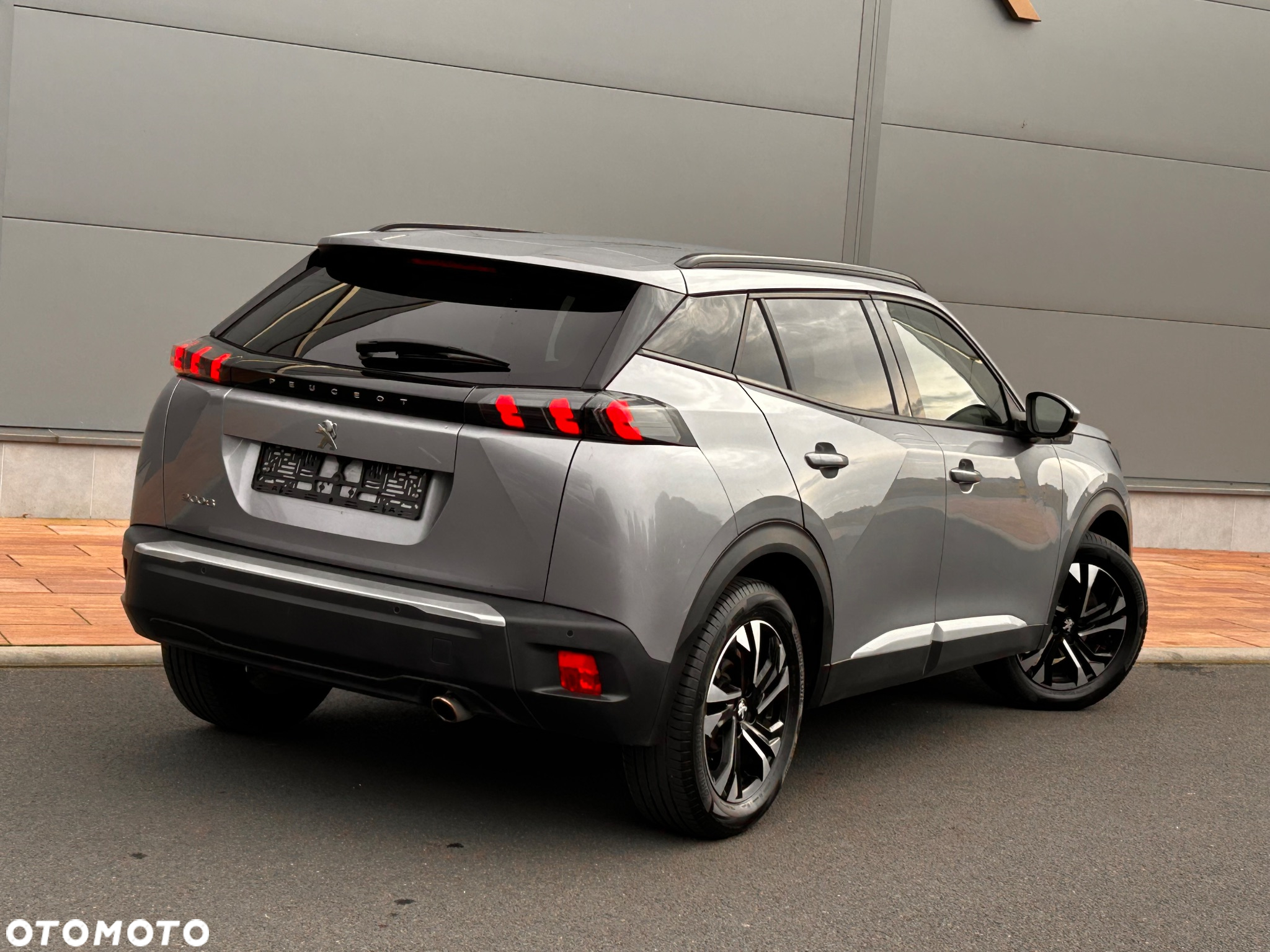 Peugeot 2008 - 6