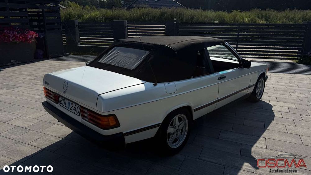 Mercedes-Benz W201 (190) - 30