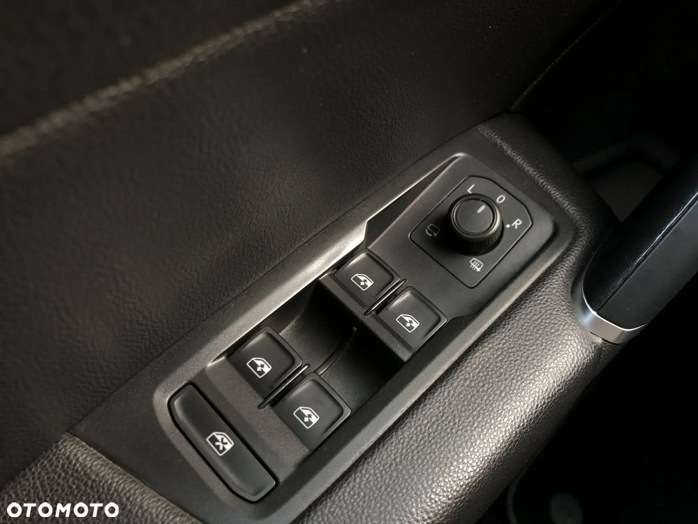 Volkswagen Touran 1.5 TSI ACT OPF Join - 36