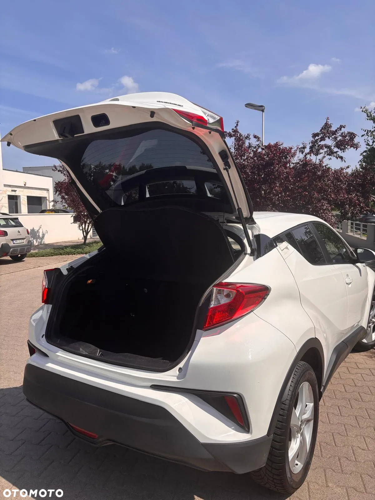 Toyota C-HR 1.8 Hybrid Premium - 10