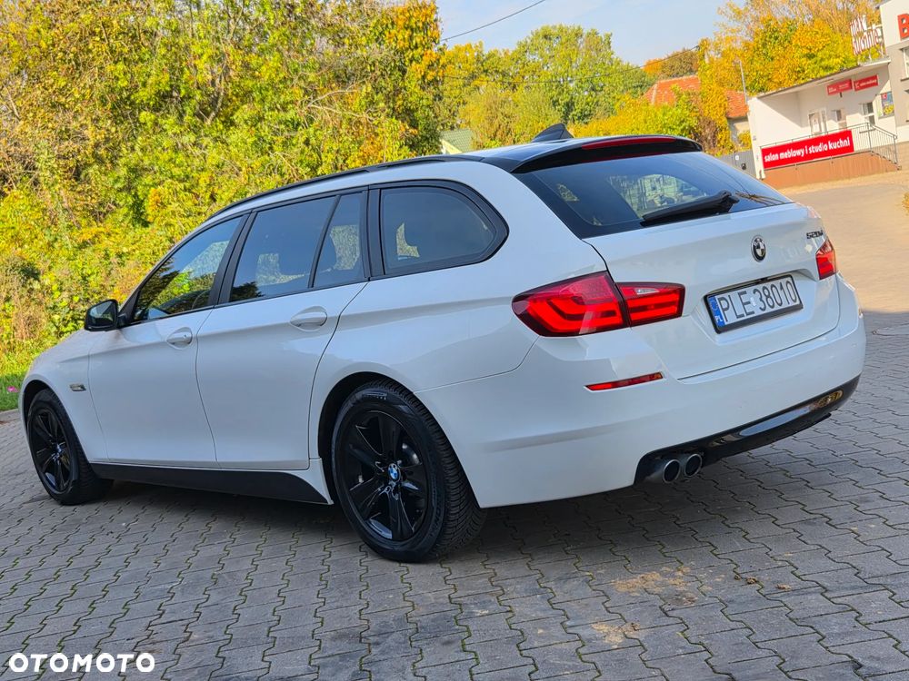 BMW Seria 5 520d Luxury Line - 2