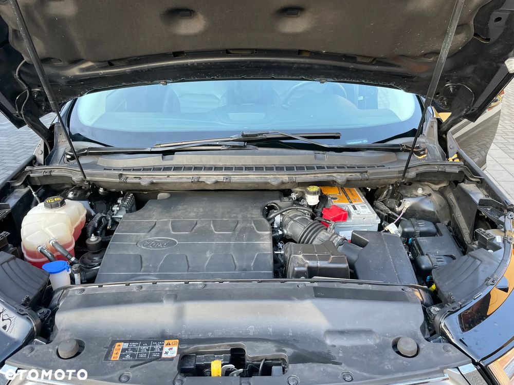 Ford Edge - 8