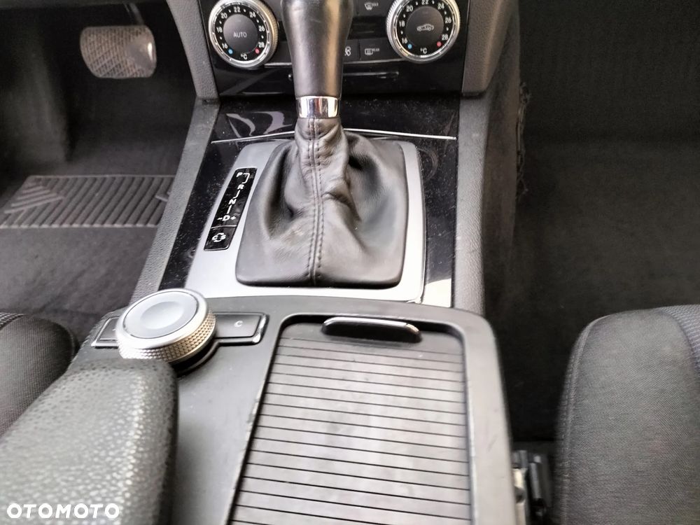 Mercedes-Benz Klasa C - 16