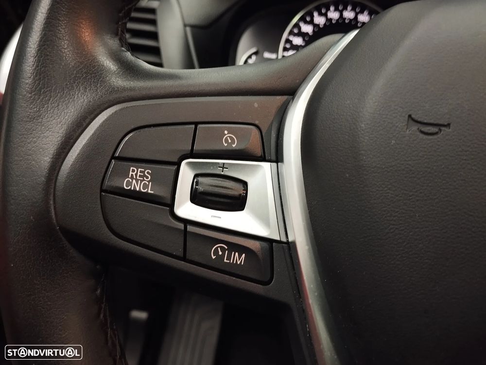 BMW X3 18 d sDrive Advantage Auto - 25