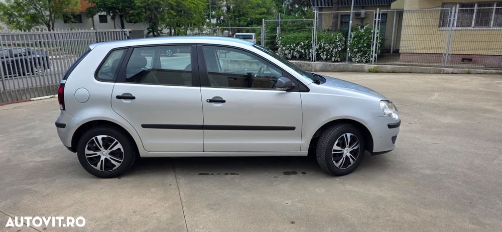 Volkswagen Polo 1.2 MATCH - 5