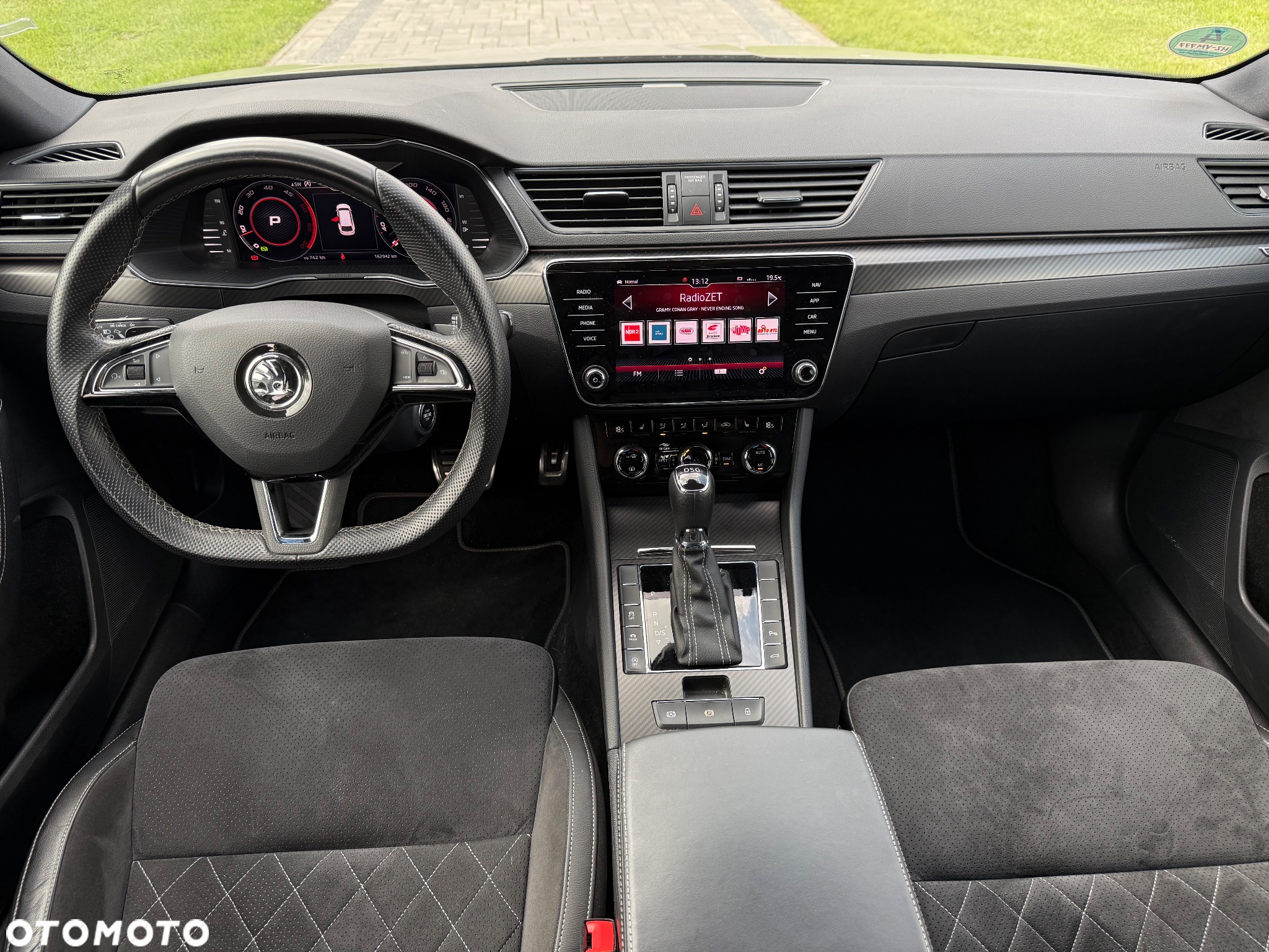 Skoda Superb 2.0 TDI Sportline DSG - 37