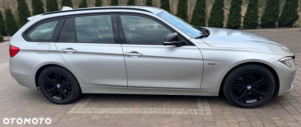 BMW Seria 3 320i Sport Line - 2