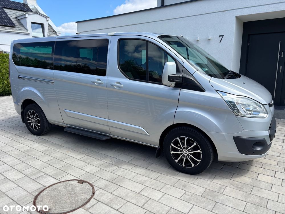 Ford Tourneo Custom 2.0 EcoBlue L2 Titanium - 2