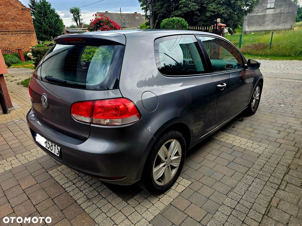 Volkswagen Golf 1.6 TDI Comfortline - 6