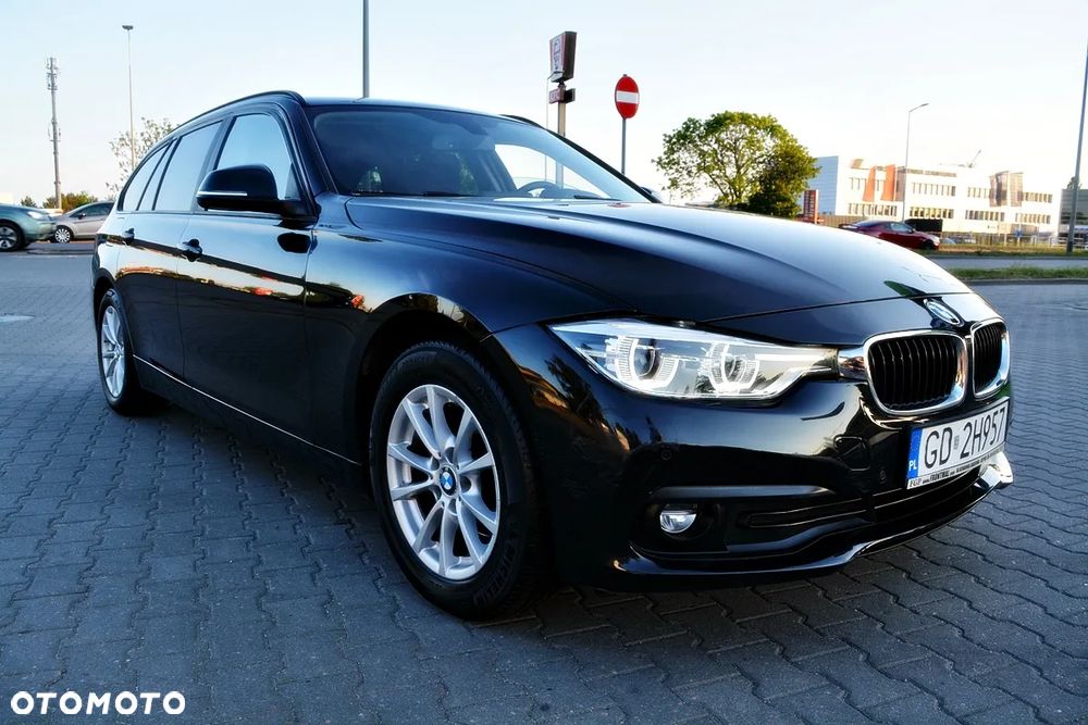 BMW Seria 3 318d - 3