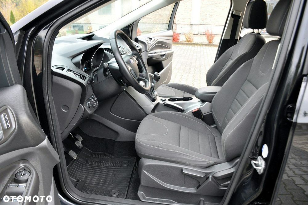 Ford Kuga - 21