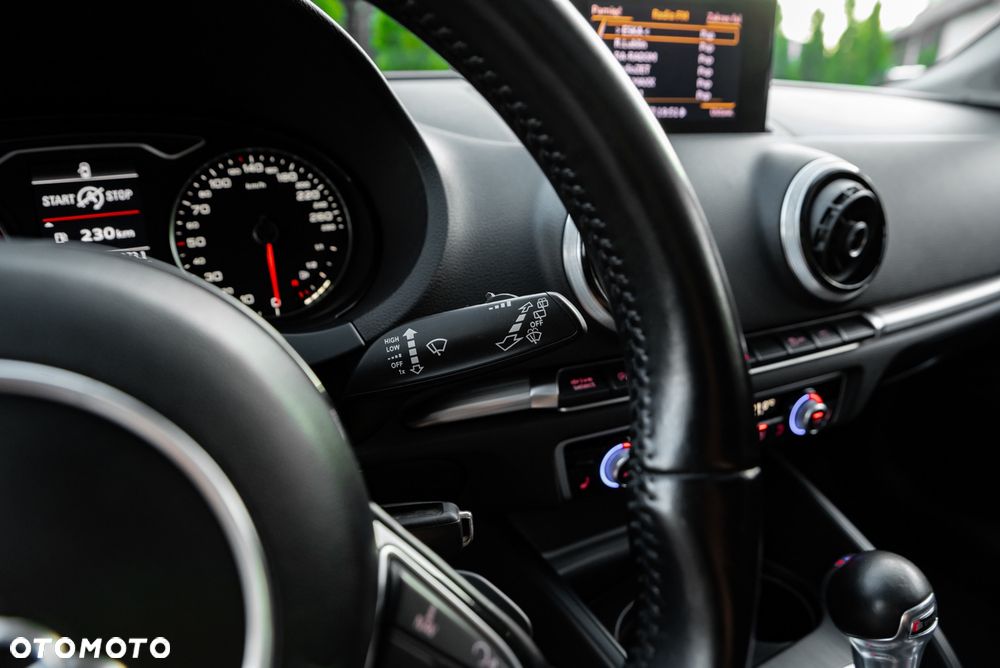Audi A3 Sportback 1.8 TFSI S tronic S line Sportpaket - 29