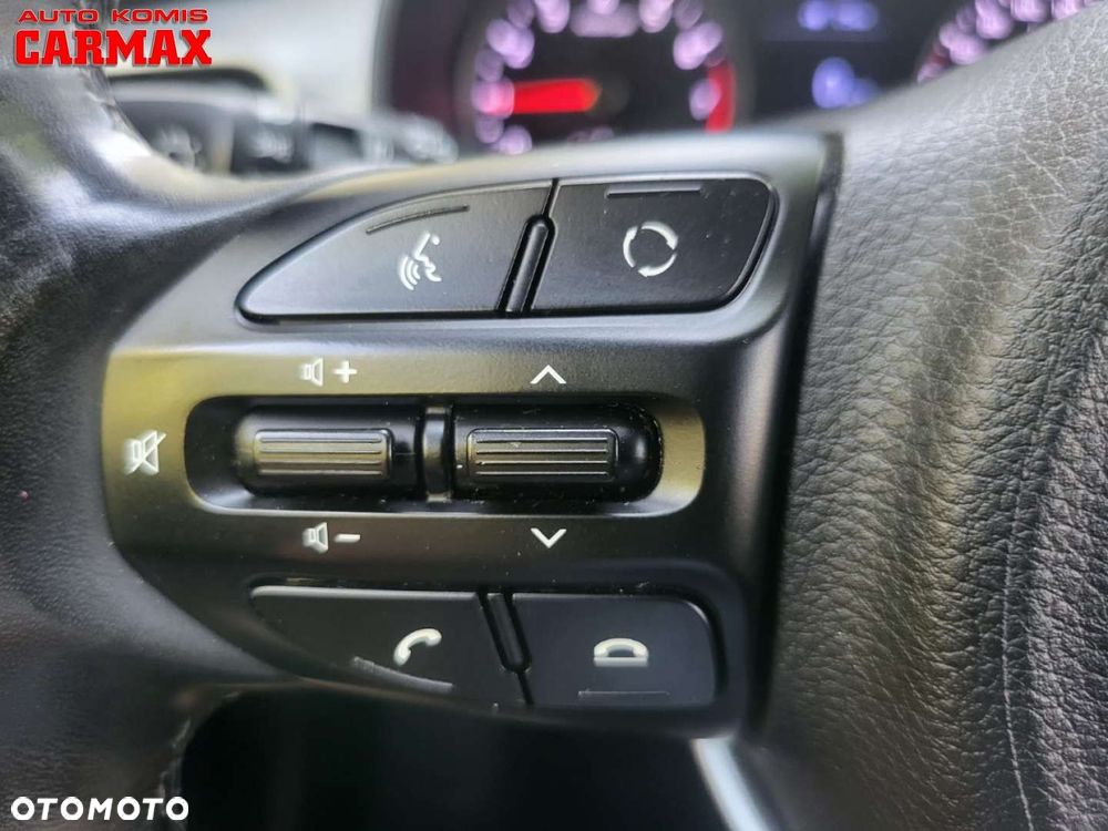 Kia Stonic - 13