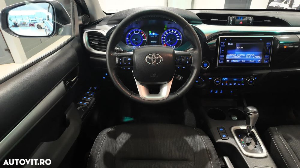 Toyota Hilux 2.4D 150CP 4x4 Double Cab AT Style - 17