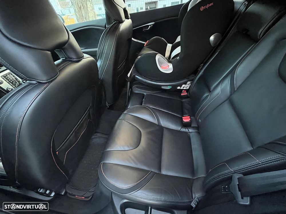 Volvo V40 2.0 D2 VOR - 18