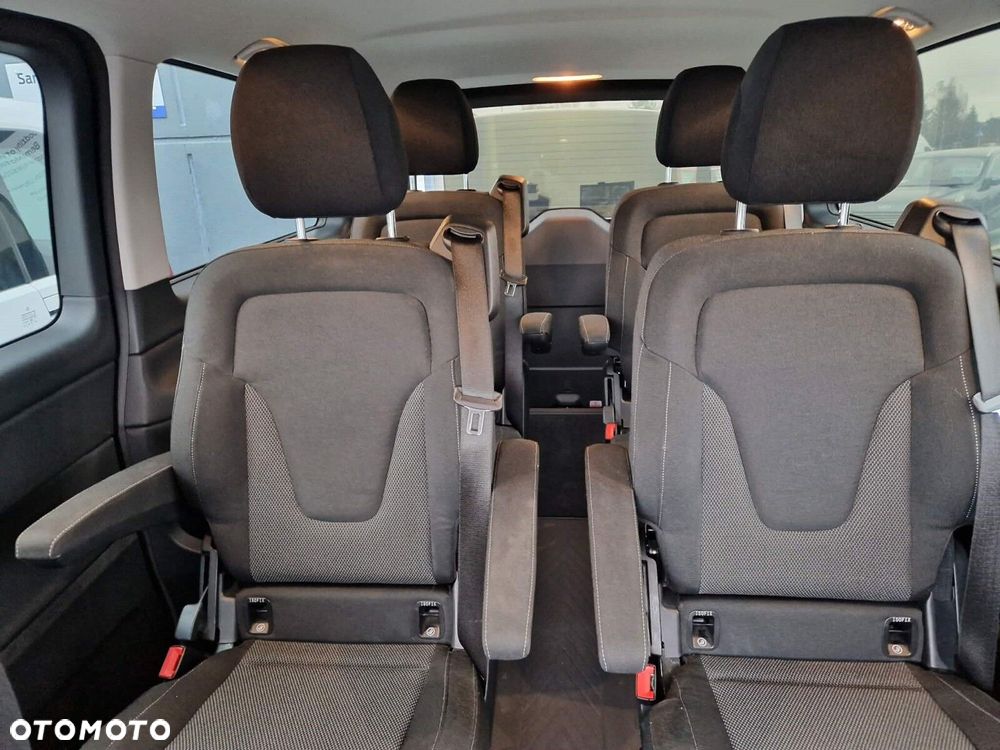 Mercedes-Benz Klasa V - 15