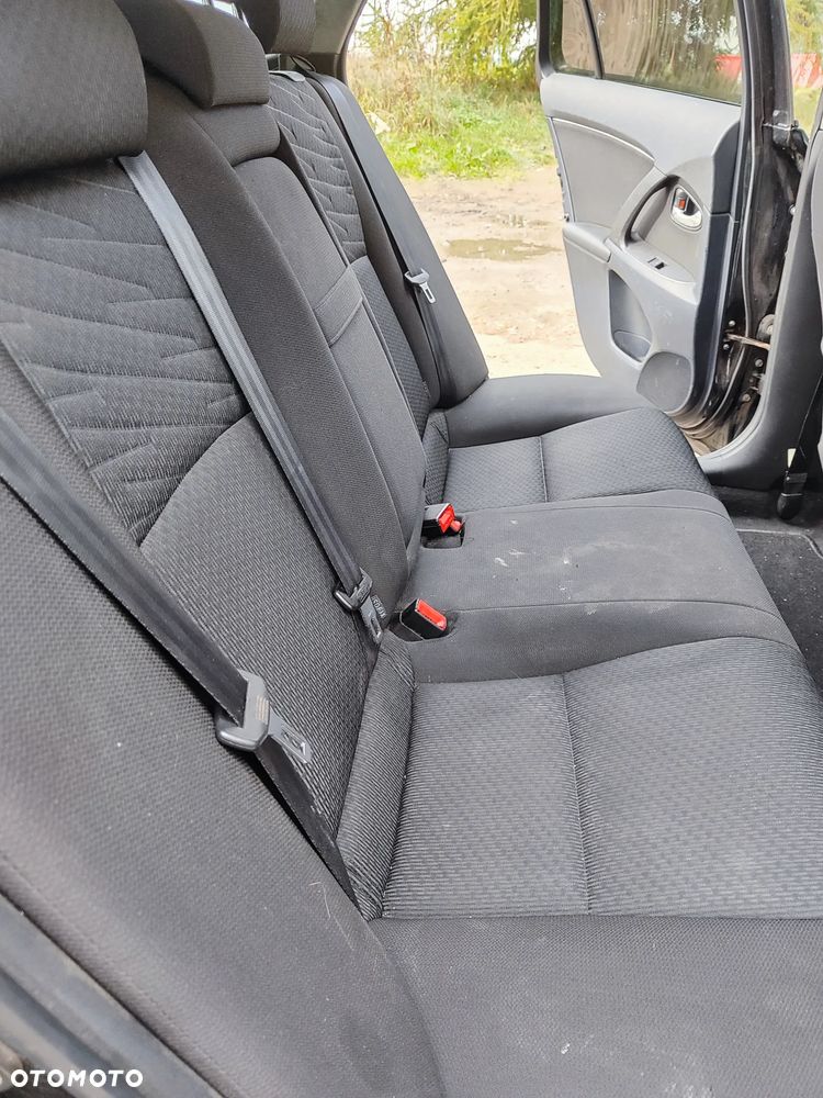Toyota Avensis 2.0 D-4D Sol - 16