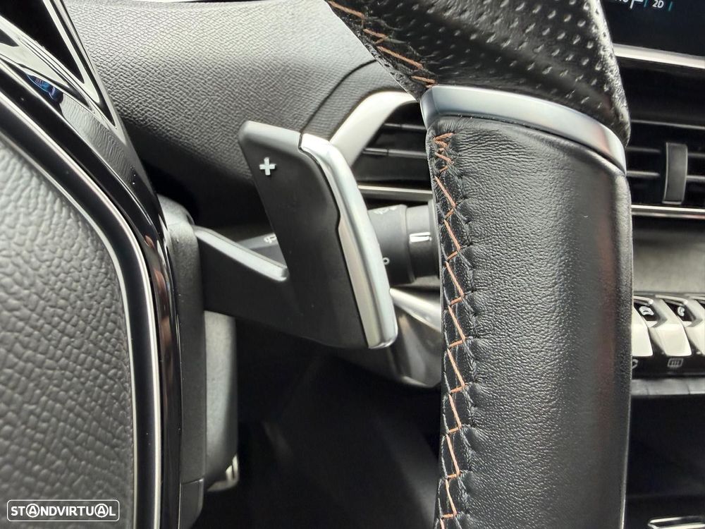 Peugeot 3008 1.6 Hybrid GT e-EAT8 - 22