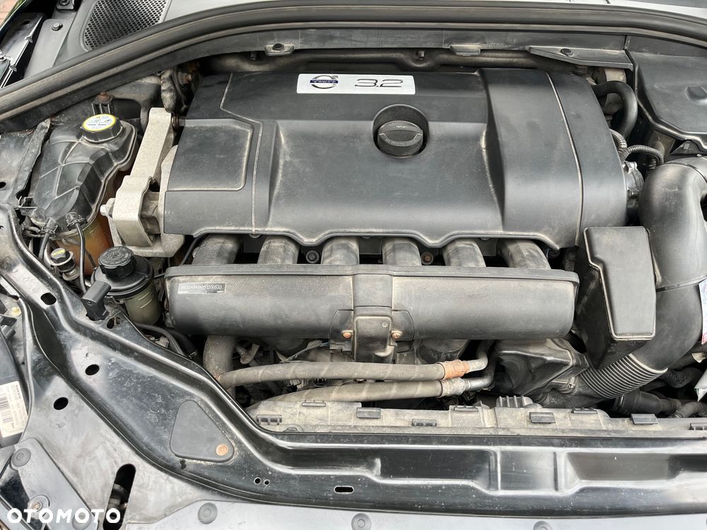 Volvo XC 60 3.2 AWD RDesign - 16