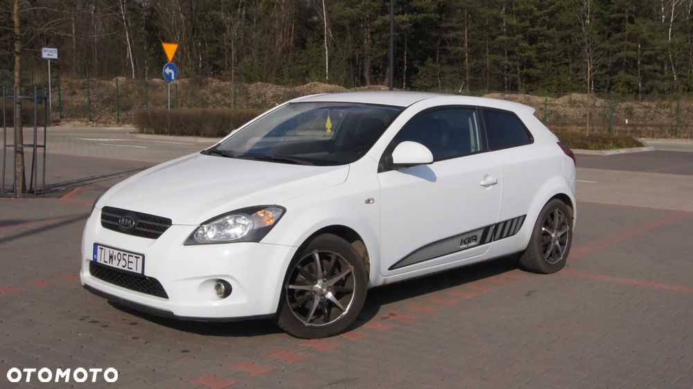 Kia Ceed 1.6 Crdi Comfort + - 4