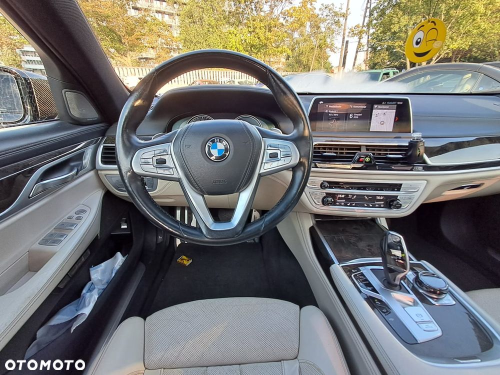 BMW Seria 7 740Li - 10
