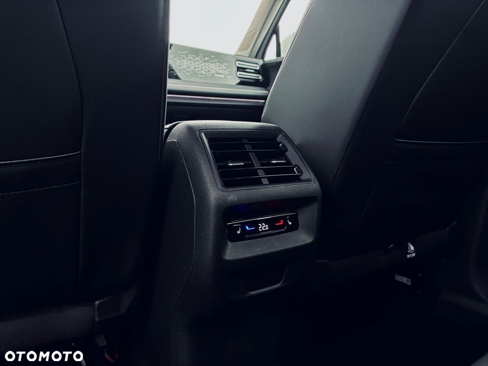 Volkswagen Tiguan - 8