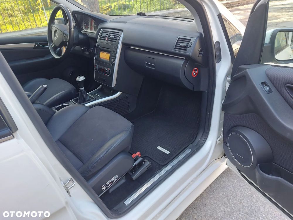 Mercedes-Benz Klasa B 200 CDI DPF SPORT EDITION - 13