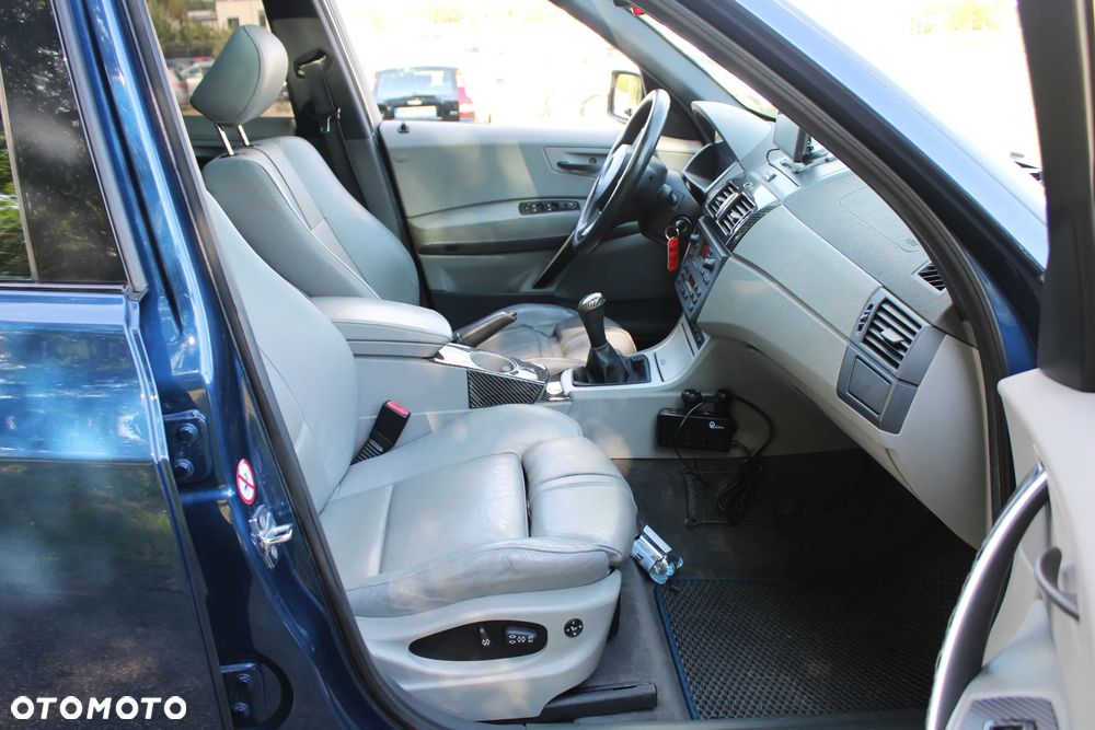 BMW X3 3.0i - 29