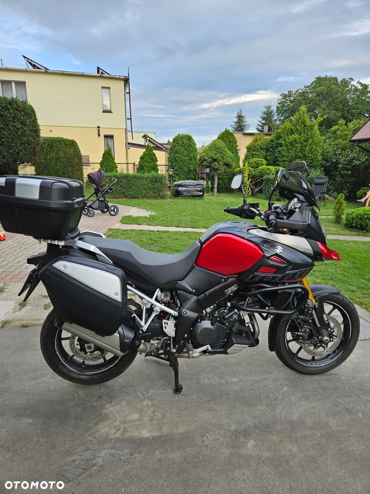 Suzuki V-STROM - 1