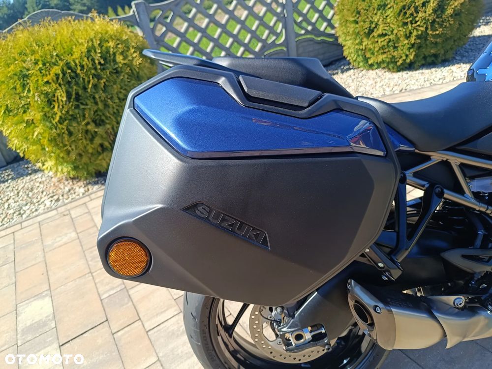 Suzuki GSX 1000 - 22
