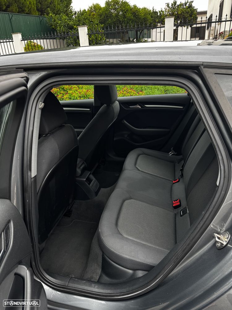 Audi A3 Sportback 30 TDI - 12