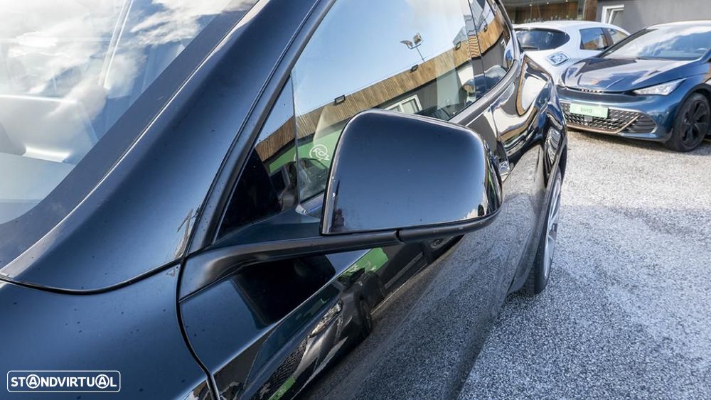 Tesla Model Y Long Range Dual Motor AWD - 7