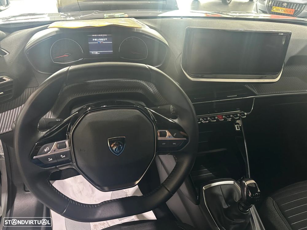 Peugeot 2008 1.2 PureTech Active - 8