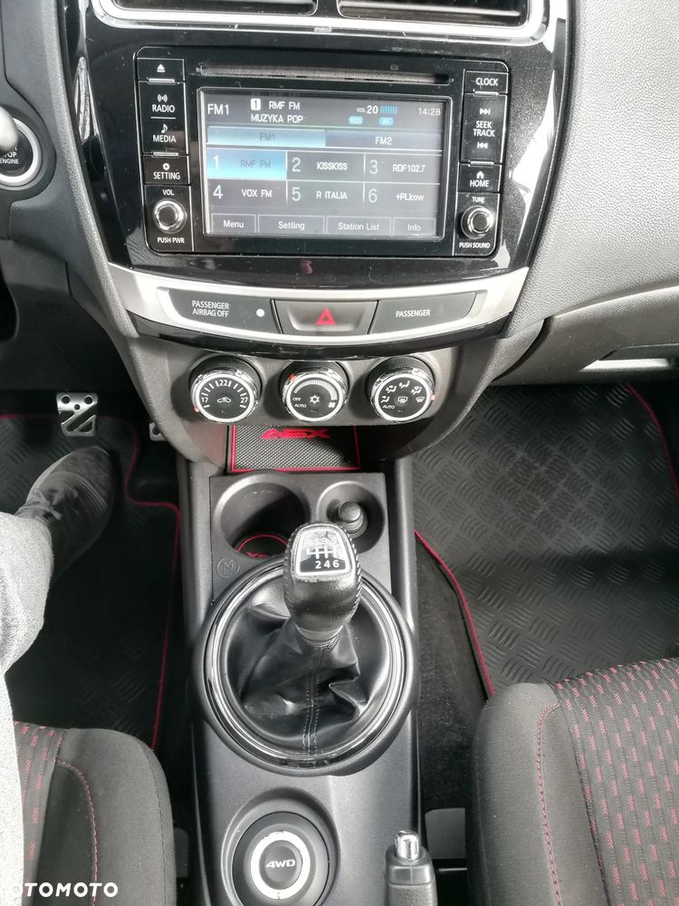 Mitsubishi ASX 1.6 DID Invite 4WD AS&G - 20