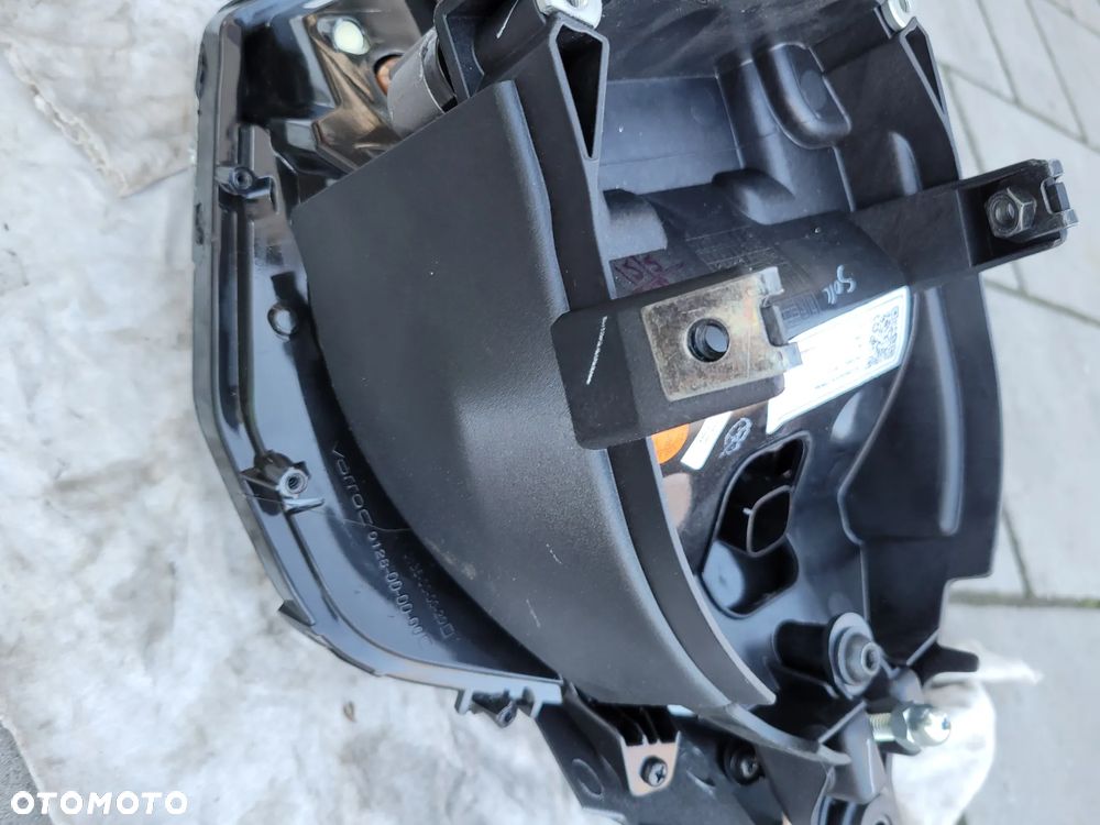 Lampa przód, przednia KTM 125 390 Duke - 22