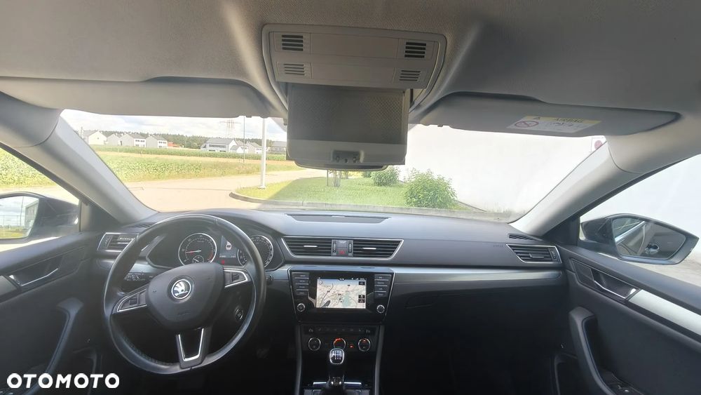 Skoda Superb 2.0 TDI Style - 13