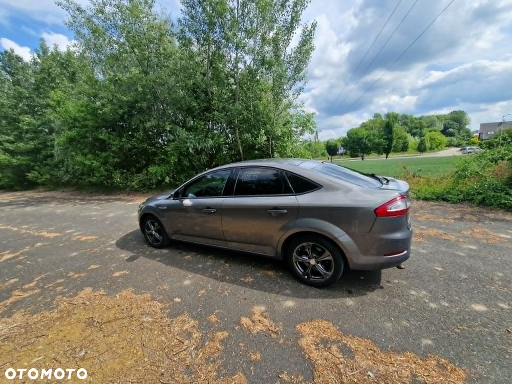 Ford Mondeo - 4