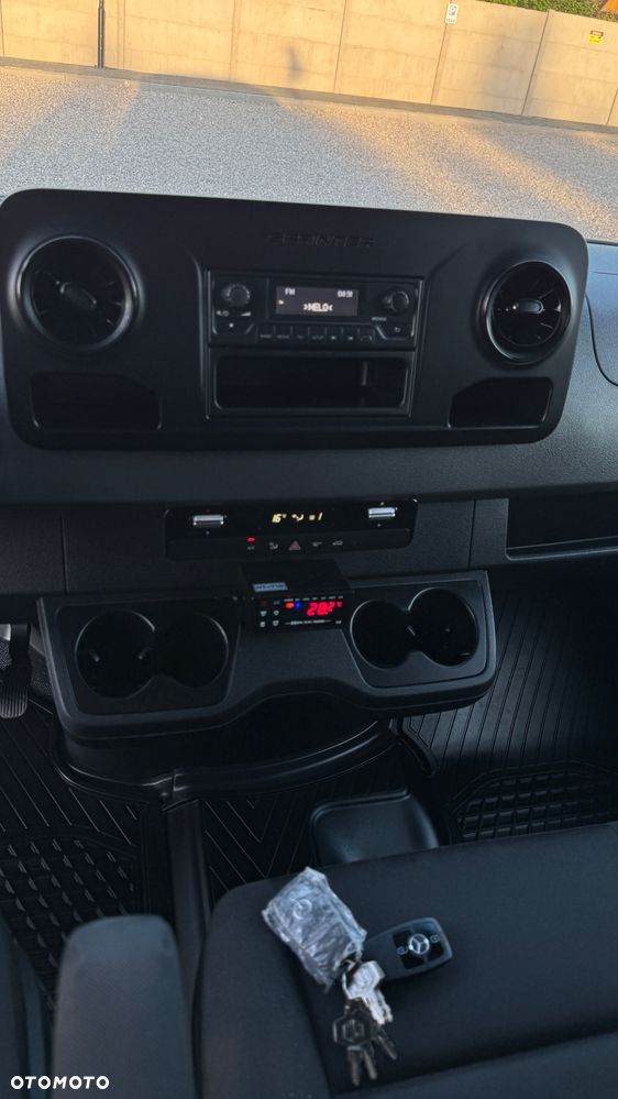 Mercedes-Benz Sprinter Salon Polska, 2.0 silnik, kontener chłodnia! Koła bliźniacze, JAK NOWY! - 29