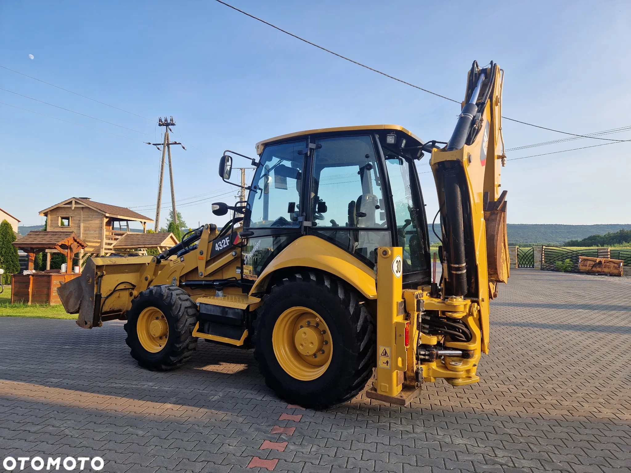 Caterpillar 432F - 2