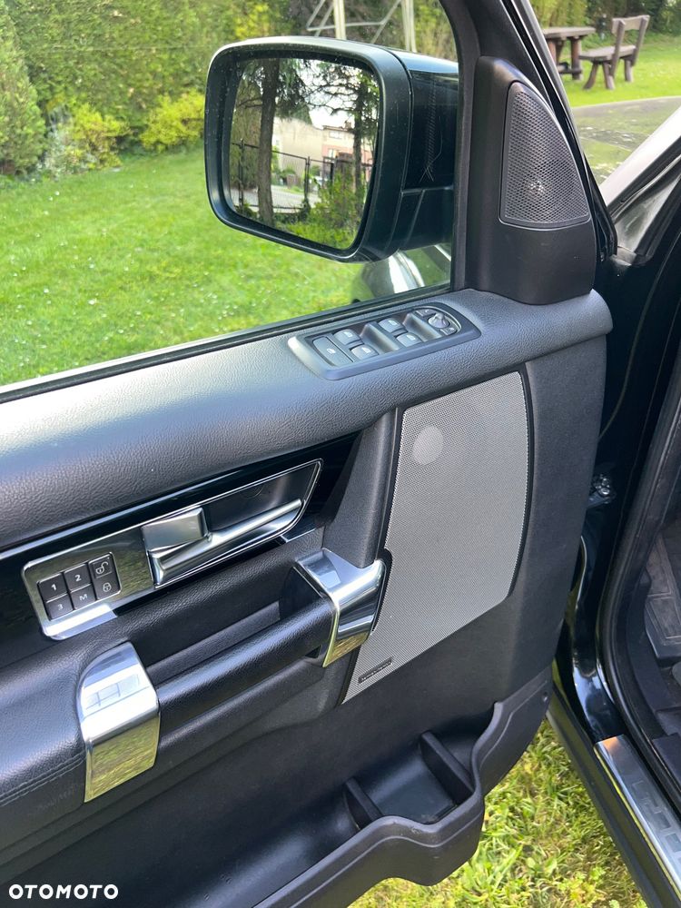 Land Rover Discovery IV 3.0 SD V6 HSE - 6