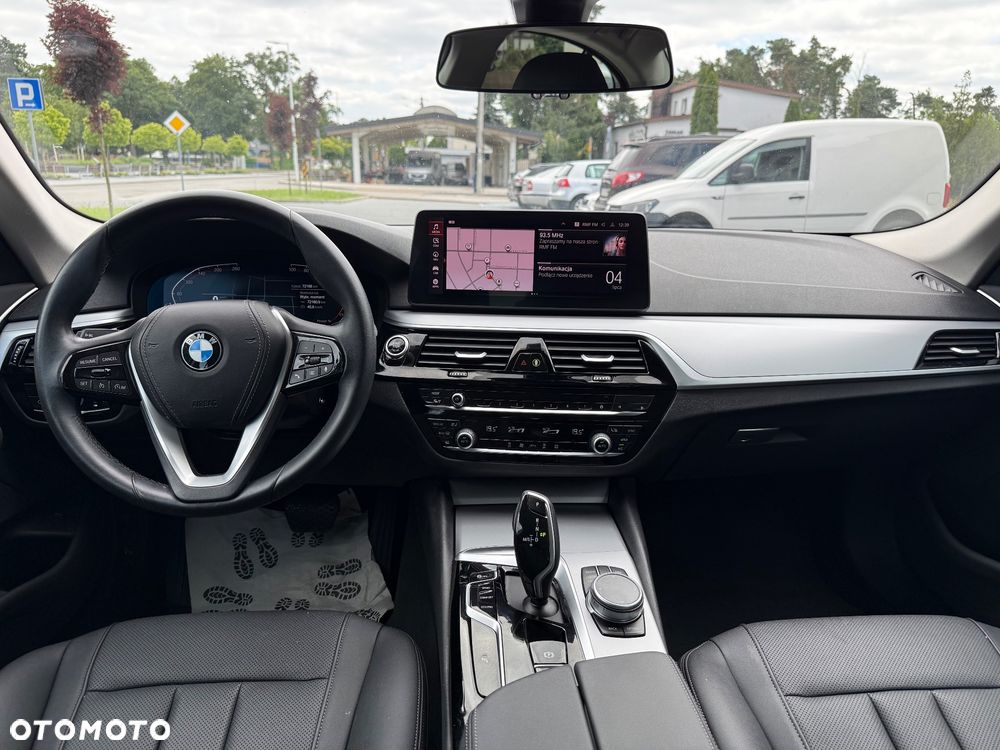 BMW Seria 5 518d mHEV Business Edition - 13