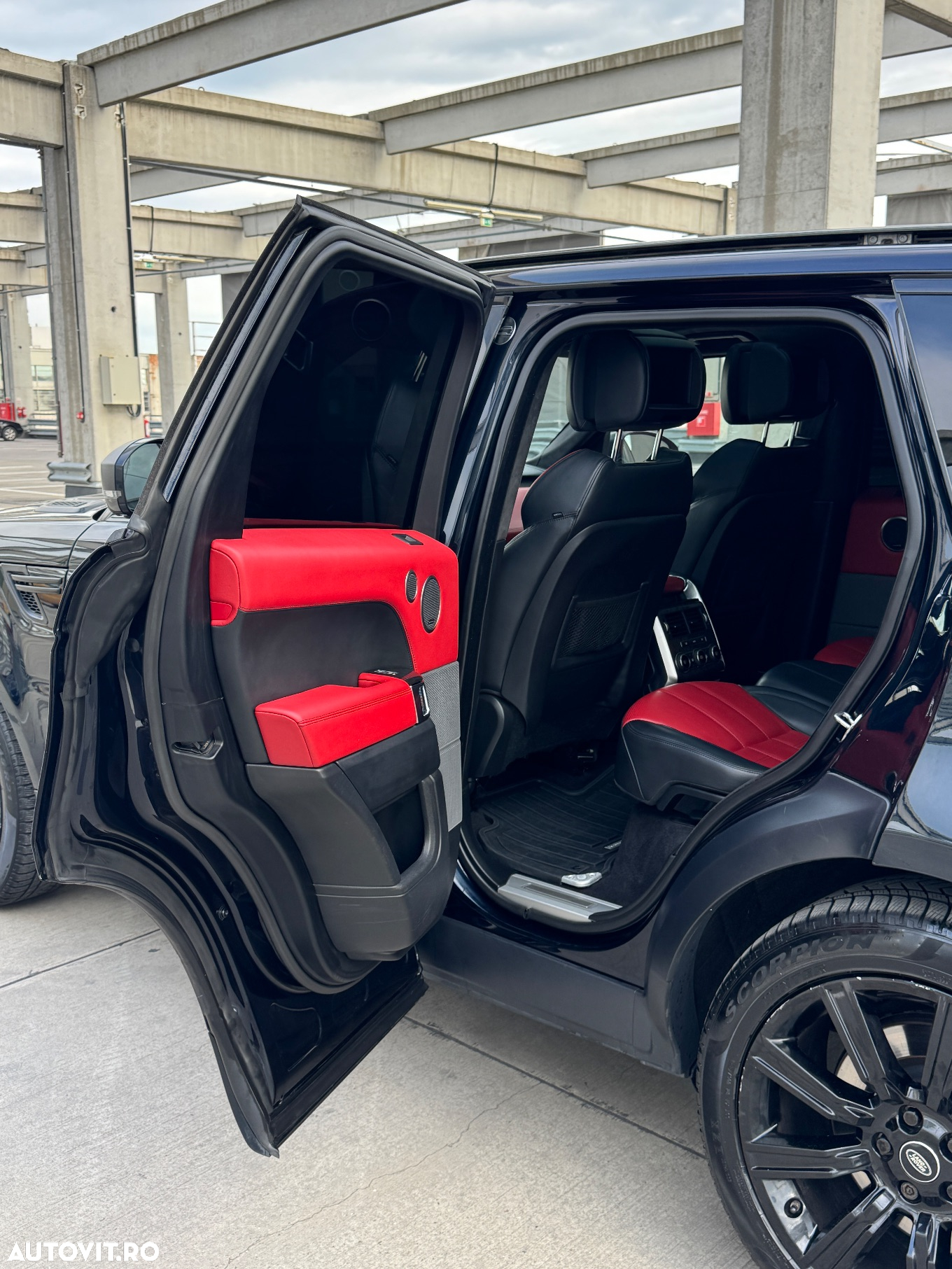 Land Rover Range Rover Sport 3.0 SDV6 Autobiography Dynamic - 9