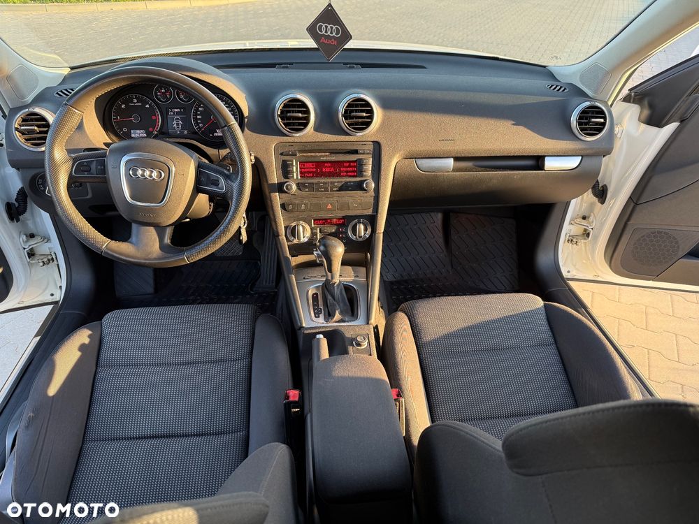 Audi A3 Sportback 1.6 TDI DPF S tronic Ambition - 14